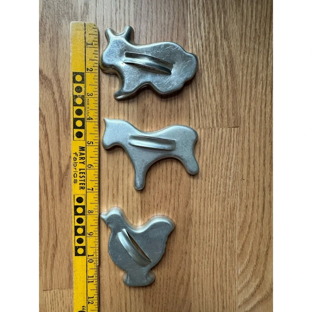 Vintage Aluminum Farm Animal Cookie Cutters Set of 3 Horse Chicken Rabbit 1950s‎